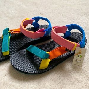 NEW Teva Original Universal Sandal in 90s Multi, Size 9 (US)